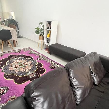 Homestay Near Plaza Tol Bandar Ainsdale Labu Екстериор снимка